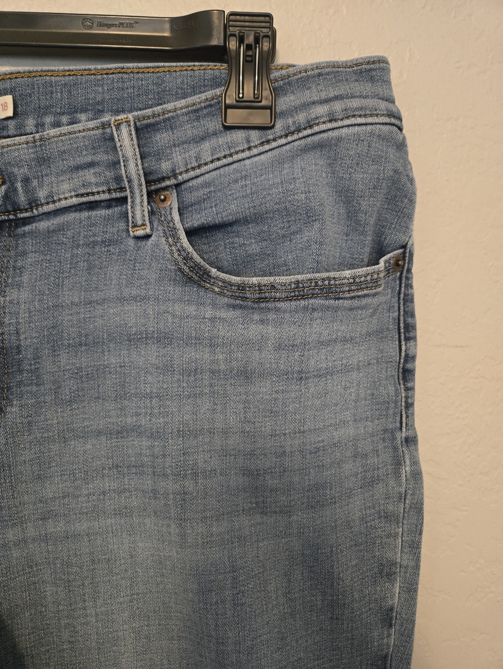 Levis Classic Bootcut Jeans, Womens, Size 18 - Picture 8 of 12